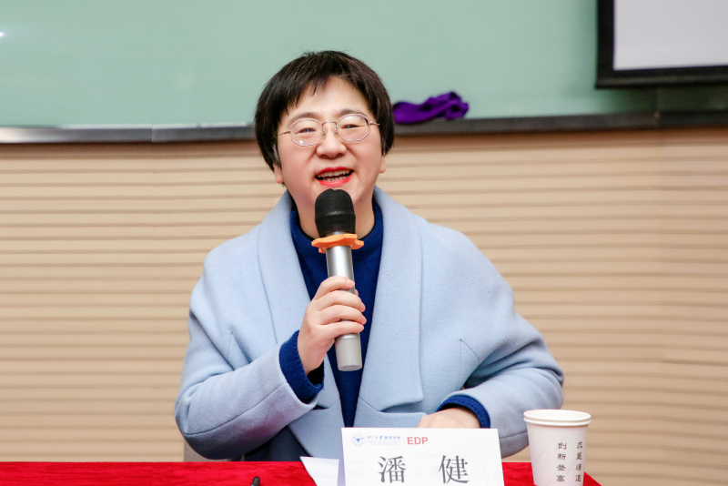 1739436017257195akMH.jpg 浙江大學管理學院黨委副書記 潘健.jpg